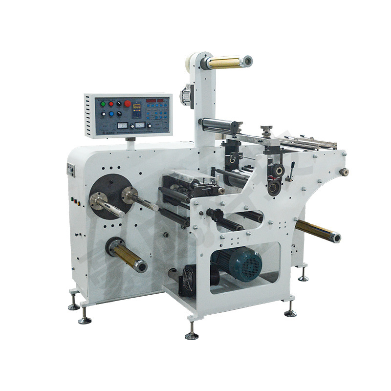 Die cutting and slitting integrated machine